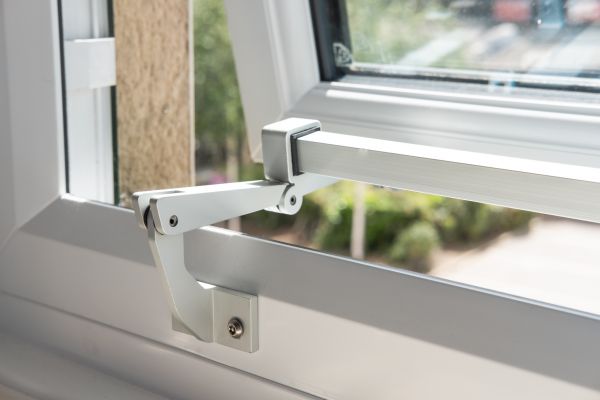 Hinged Window Repair in Pasadena